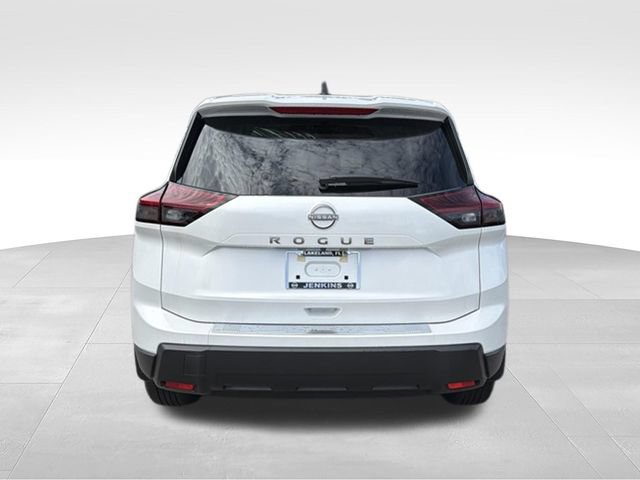 New 2026 Nissan Rogue SV w/ Cold Weather Package FWD image 4