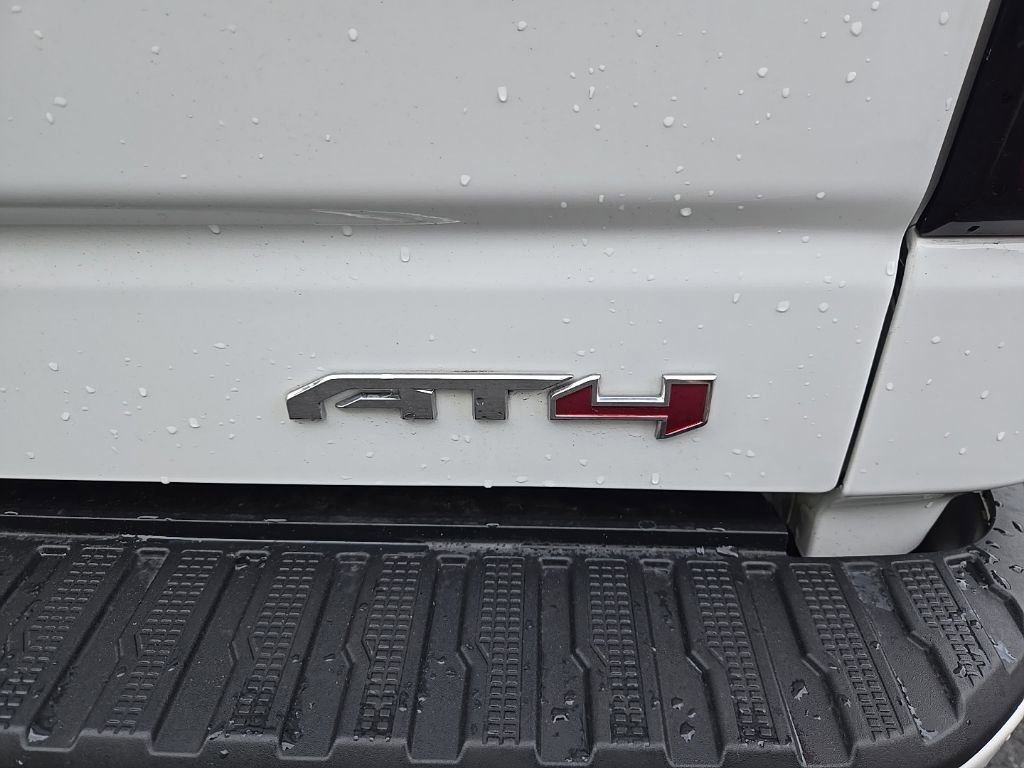 Used 2020 GMC Sierra 1500 AT4 w/ AT4 Premium Package AWD/4WD image 12