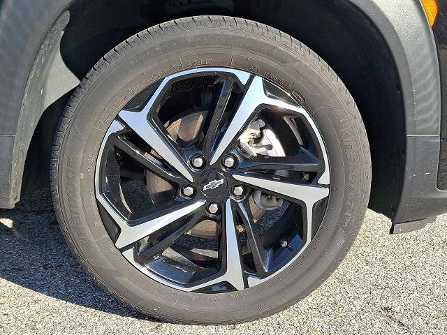 Certified 2023 Chevrolet TrailBlazer RS w/ Convenience Package AWD/4WD image 8