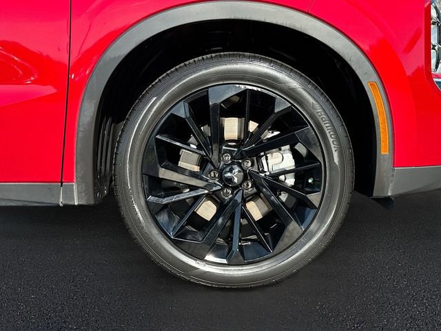 Used 2024 Mitsubishi Outlander SE Black Edition image 30
