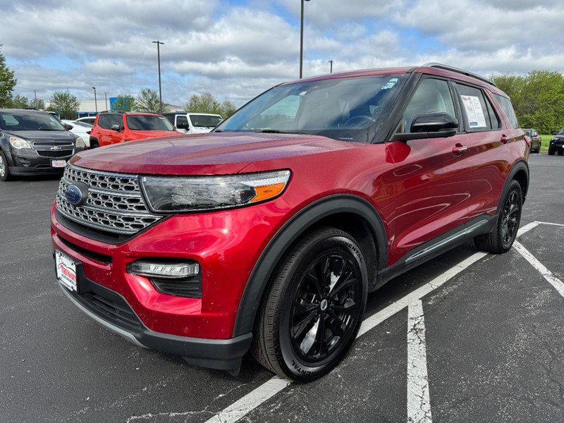 Used 2021 Ford Explorer Limited w/ Equipment Group 301A AWD/4WD image 6