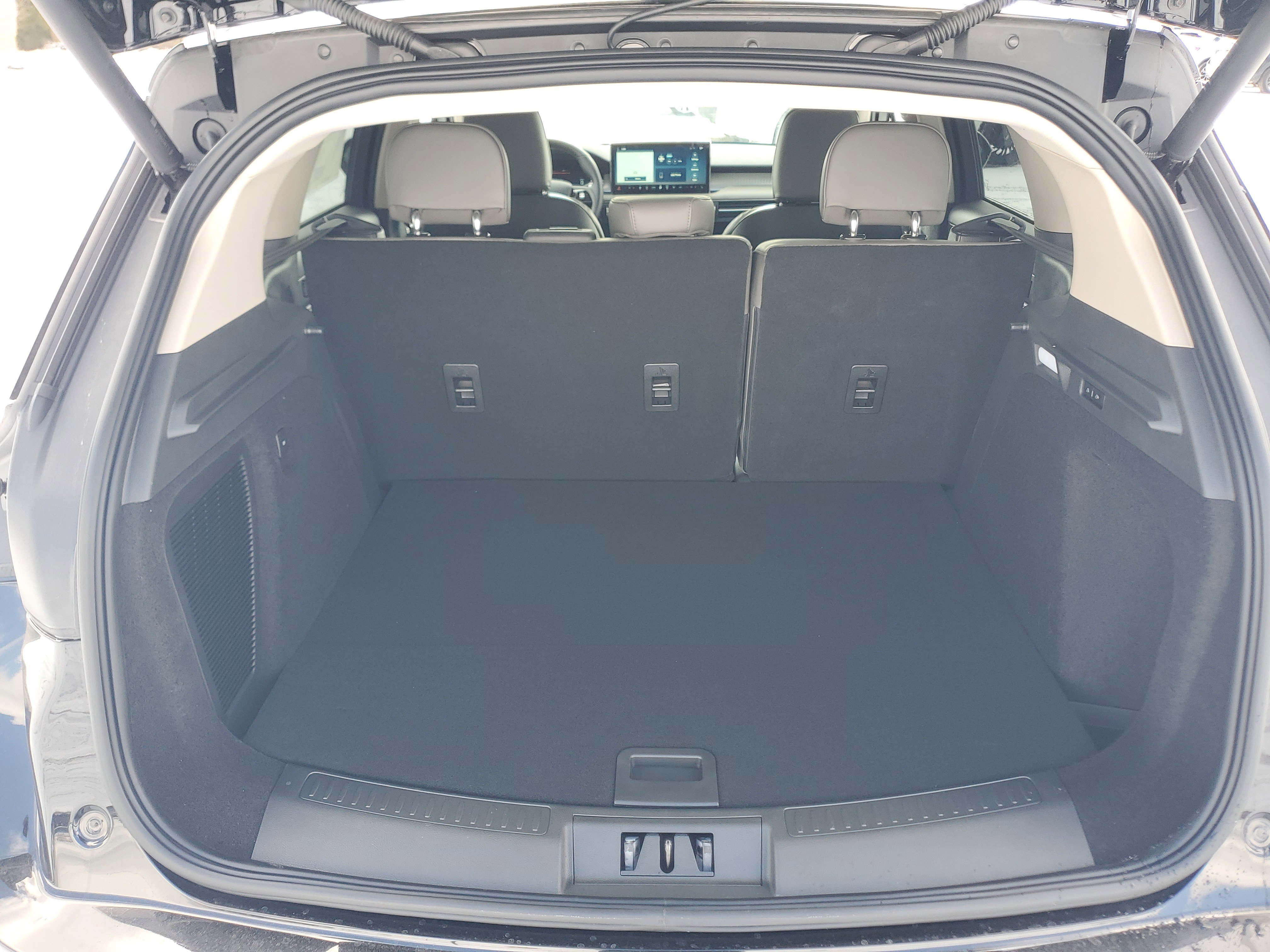 New 2026 Lincoln Corsair Premiere image 29