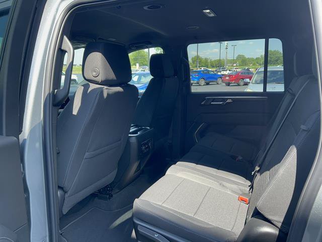 New 2026 Chevrolet Suburban LS w/ LPO, Chrome Package AWD/4WD image 14