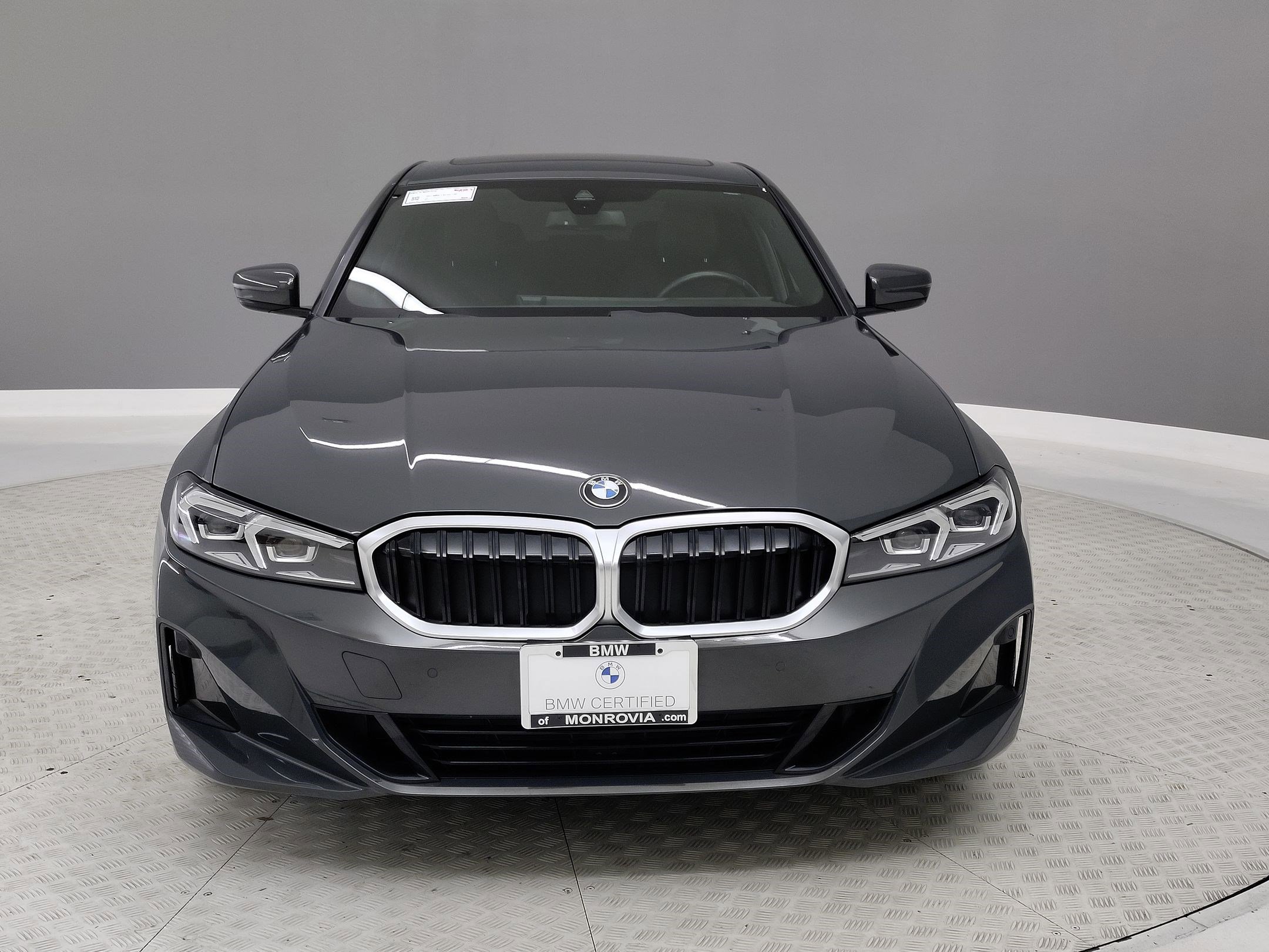 Certified 2023 BMW 330i Sedan w/ Convenience Package image 2