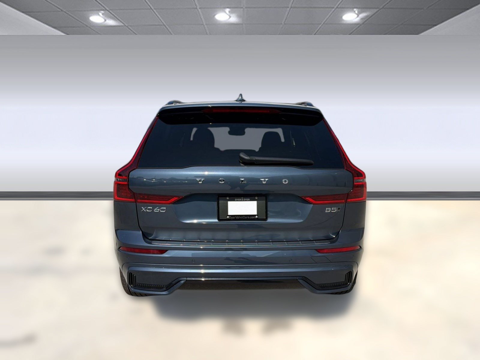 New 2026 Volvo XC60 B5 Plus w/ Protection Package Premier AWD/4WD image 10