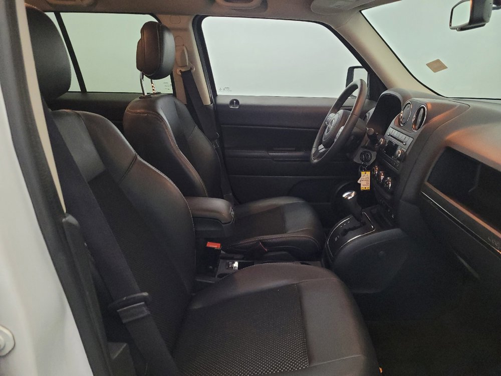 Used 2016 Jeep Patriot Sport w/ Power Value Group AWD/4WD image 21