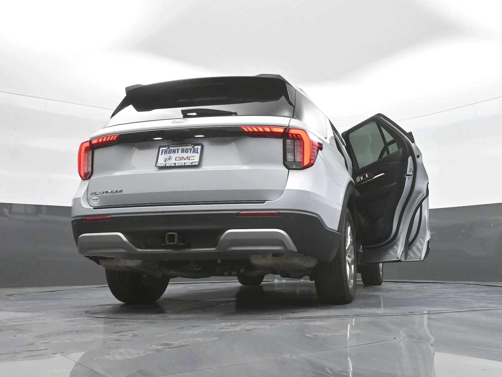 Certified 2025 Ford Explorer Platinum RWD image 54