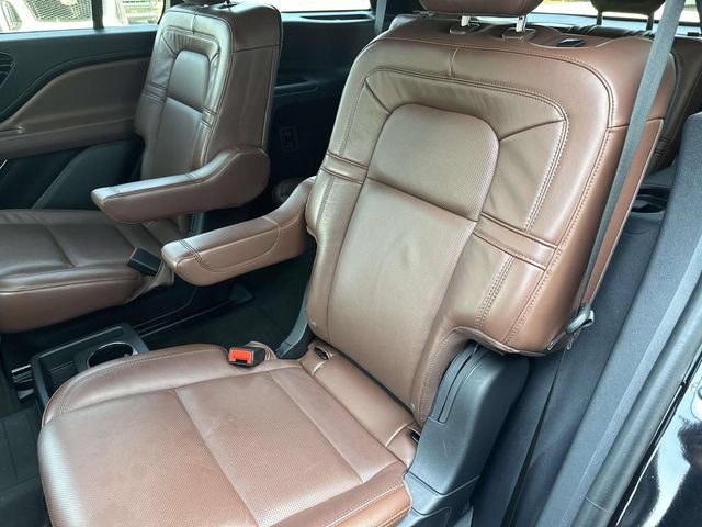 Used 2025 Lincoln Aviator Reserve w/ Illumination Package AWD/4WD image 28