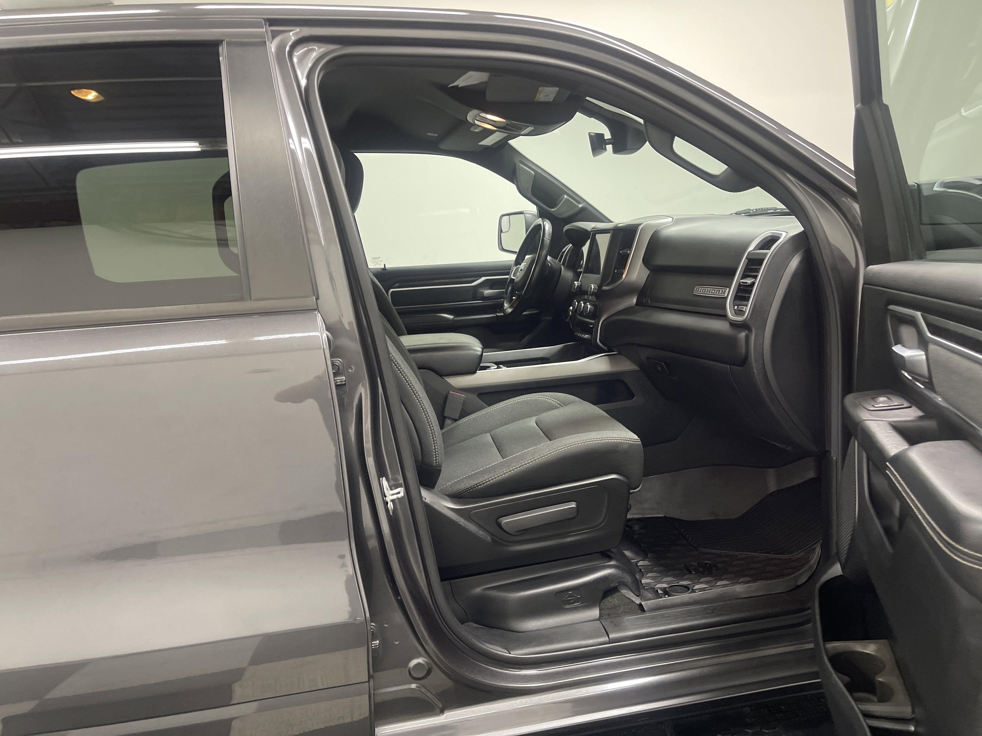 Used 2020 RAM 1500 Big Horn image 25