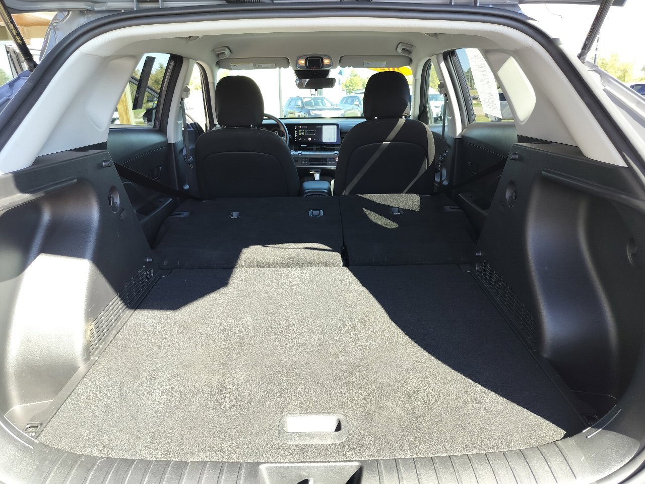 Used 2025 Hyundai Kona SEL image 30