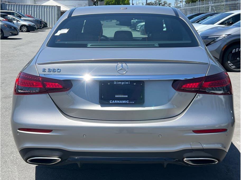 Used 2022 Mercedes-Benz E 350 Sedan image 4
