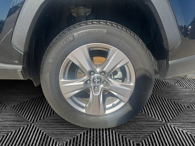 Used 2025 Toyota RAV4 XLE image 14