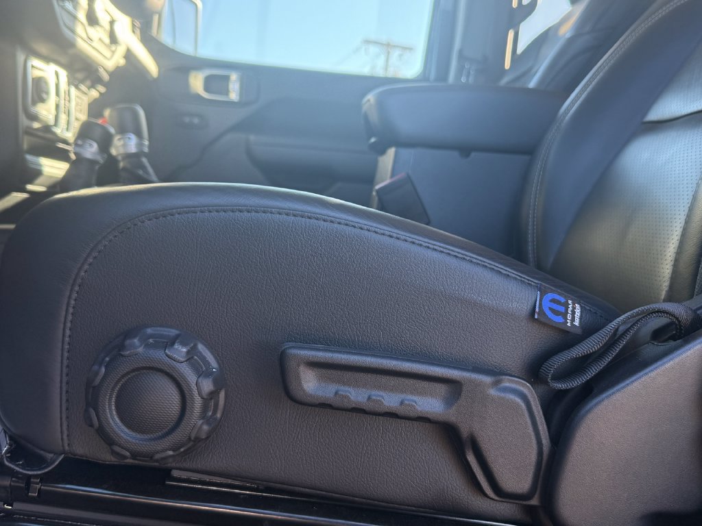 Used 2026 Jeep Wrangler Unlimited Sport AWD/4WD image 11