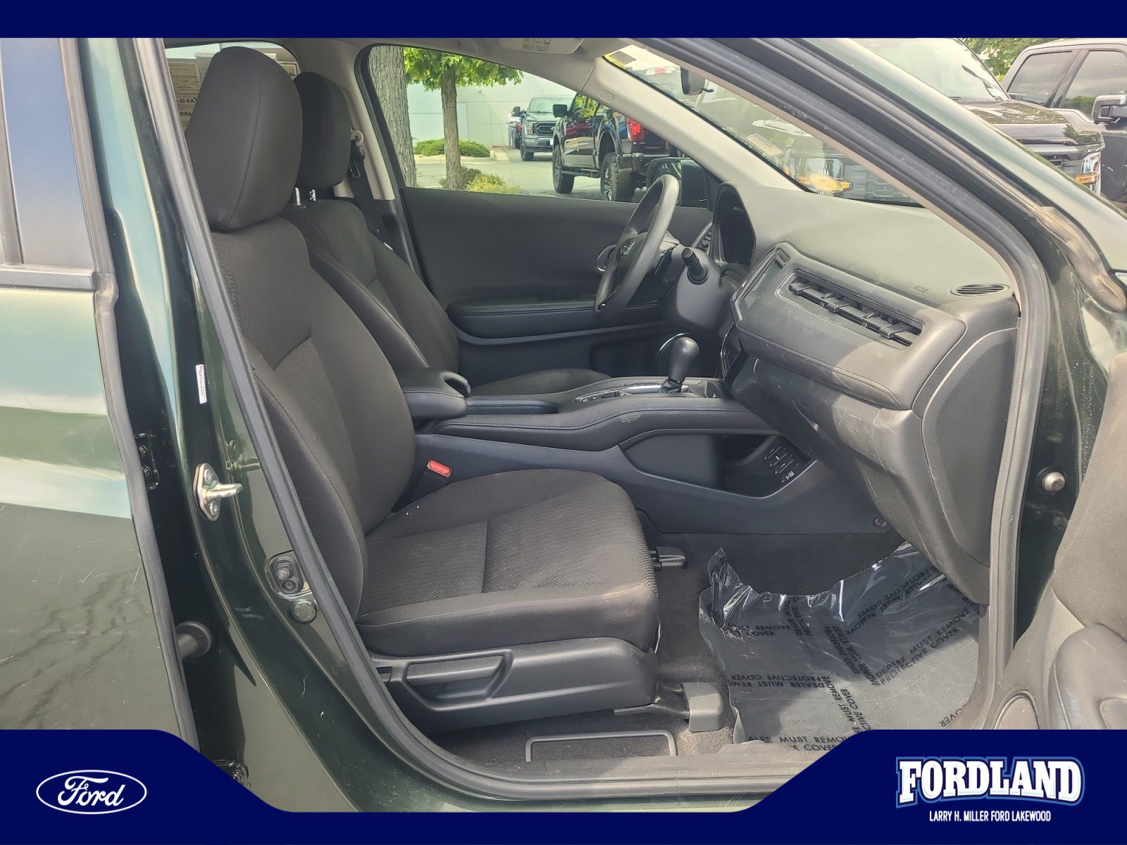 Used 2017 Honda HR-V EX image 19