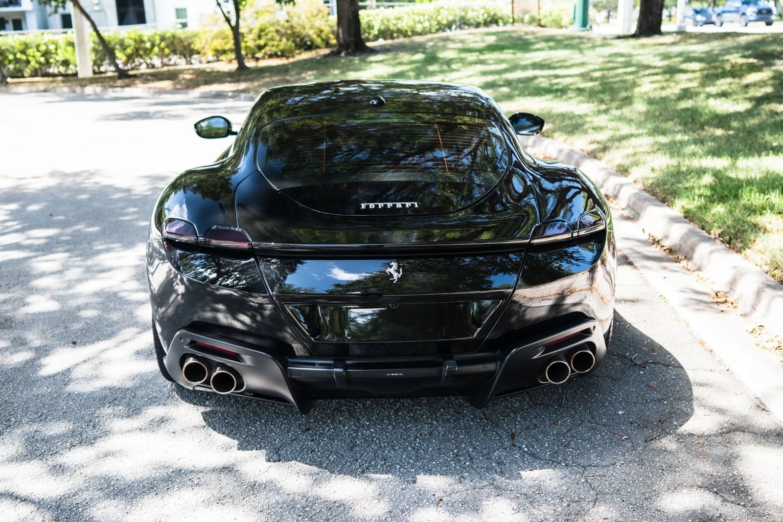 Used 2024 Ferrari Roma RWD image 8