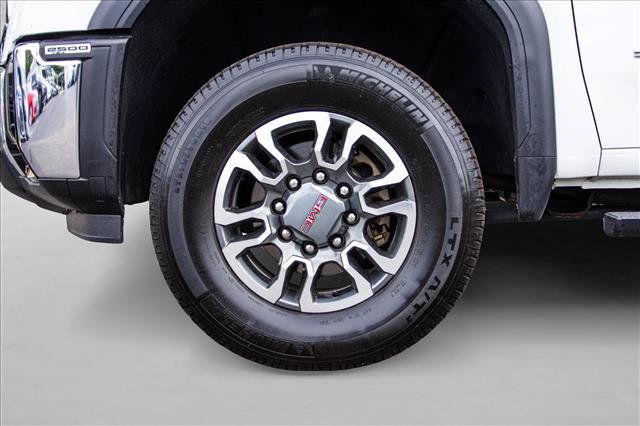 Used 2025 GMC Sierra 2500 SLE w/ SLE Value Package; AWD/4WD image 9
