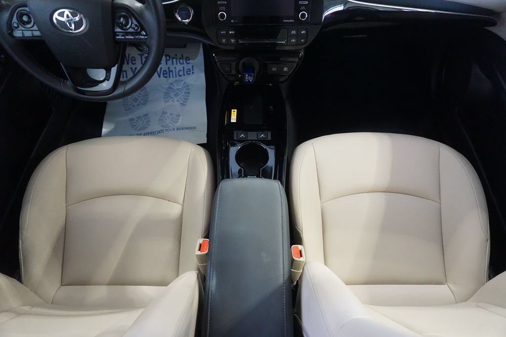 Certified 2021 Toyota Prius XLE AWD/4WD image 27
