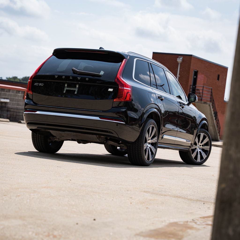 Certified 2024 Volvo XC90 T8 Ultimate w/ Protection Package Premier AWD/4WD image 6