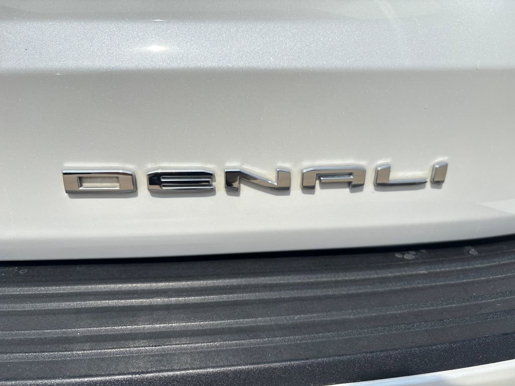 Used 2023 GMC Yukon Denali Ultimate image 39