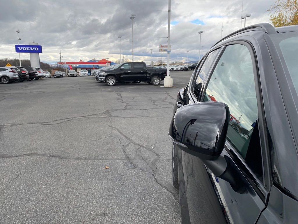 New 2024 Volvo XC40 Recharge Ultimate w/ Protection Package Premier image 15