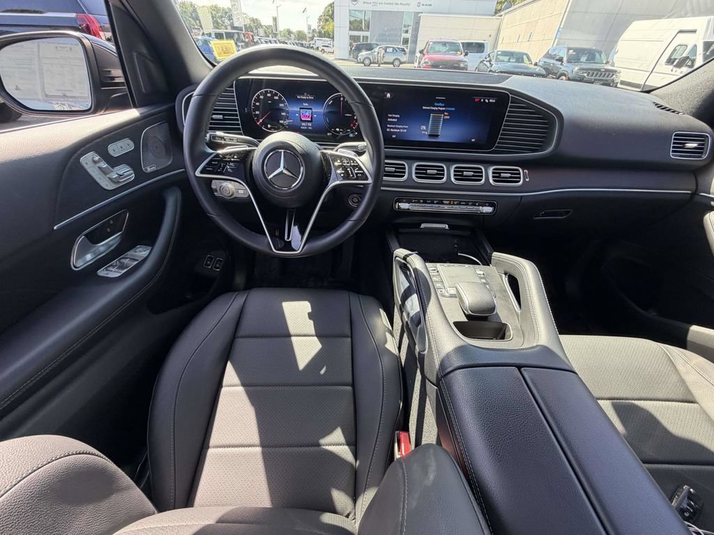 Used 2025 Mercedes-Benz GLE 450e 4MATIC image 23