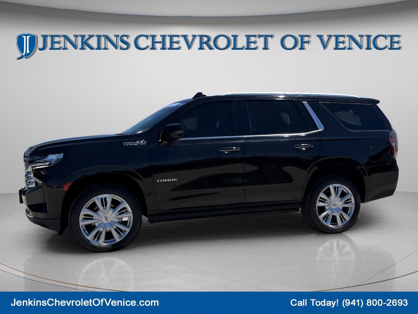 Used 2023 Chevrolet Tahoe High Country w/ Advanced Technology Package AWD/4WD image 9