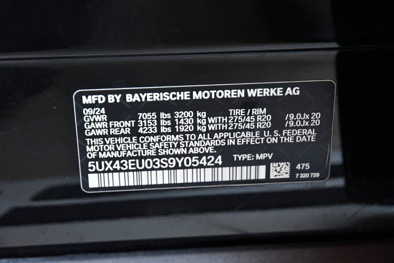 Used 2025 BMW X5 xDrive50e AWD/4WD image 36