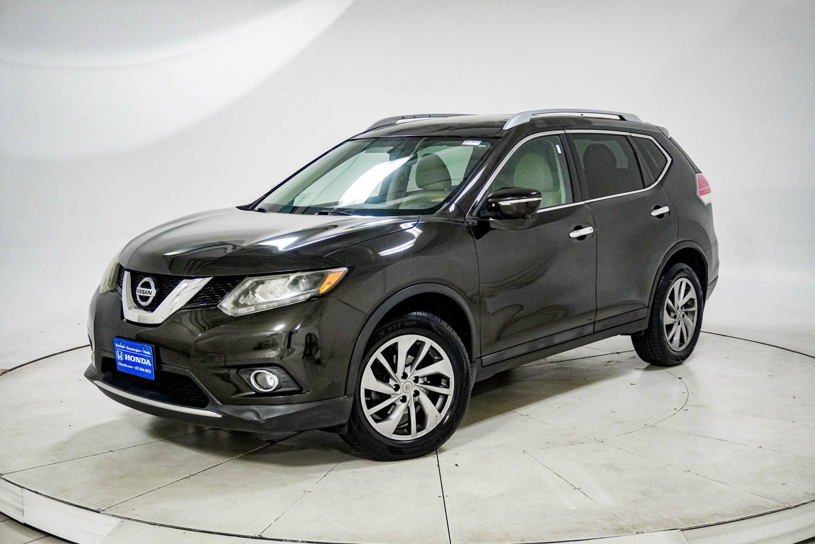 Used 2015 Nissan Rogue SL w/ SL Premium Package
