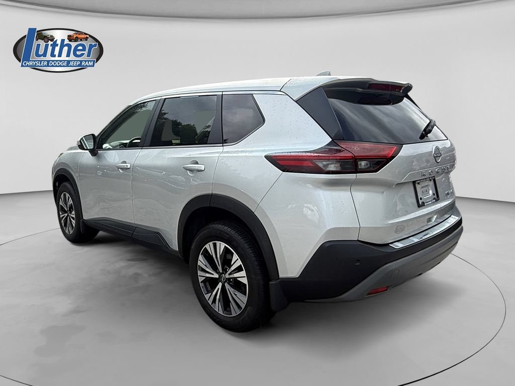 Used 2023 Nissan Rogue SV AWD/4WD image 3