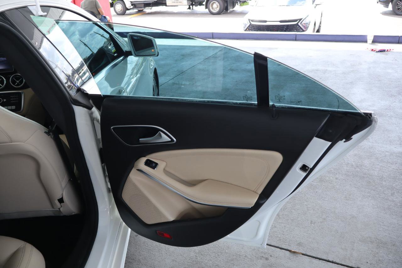 Used 2018 Mercedes-Benz CLA 250 image 34