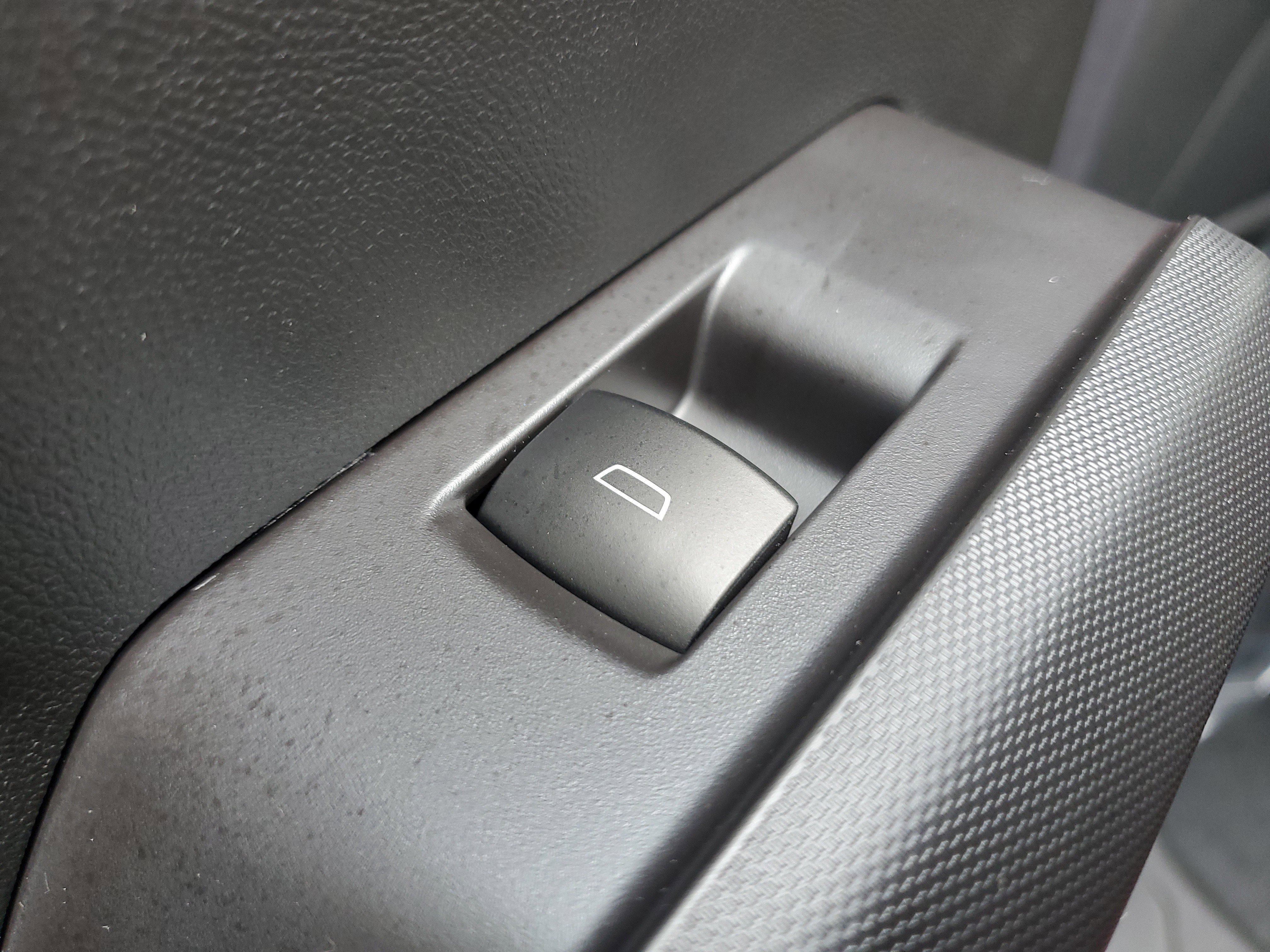 New 2025 GMC Canyon Elevation w/ Convenience Package image 14