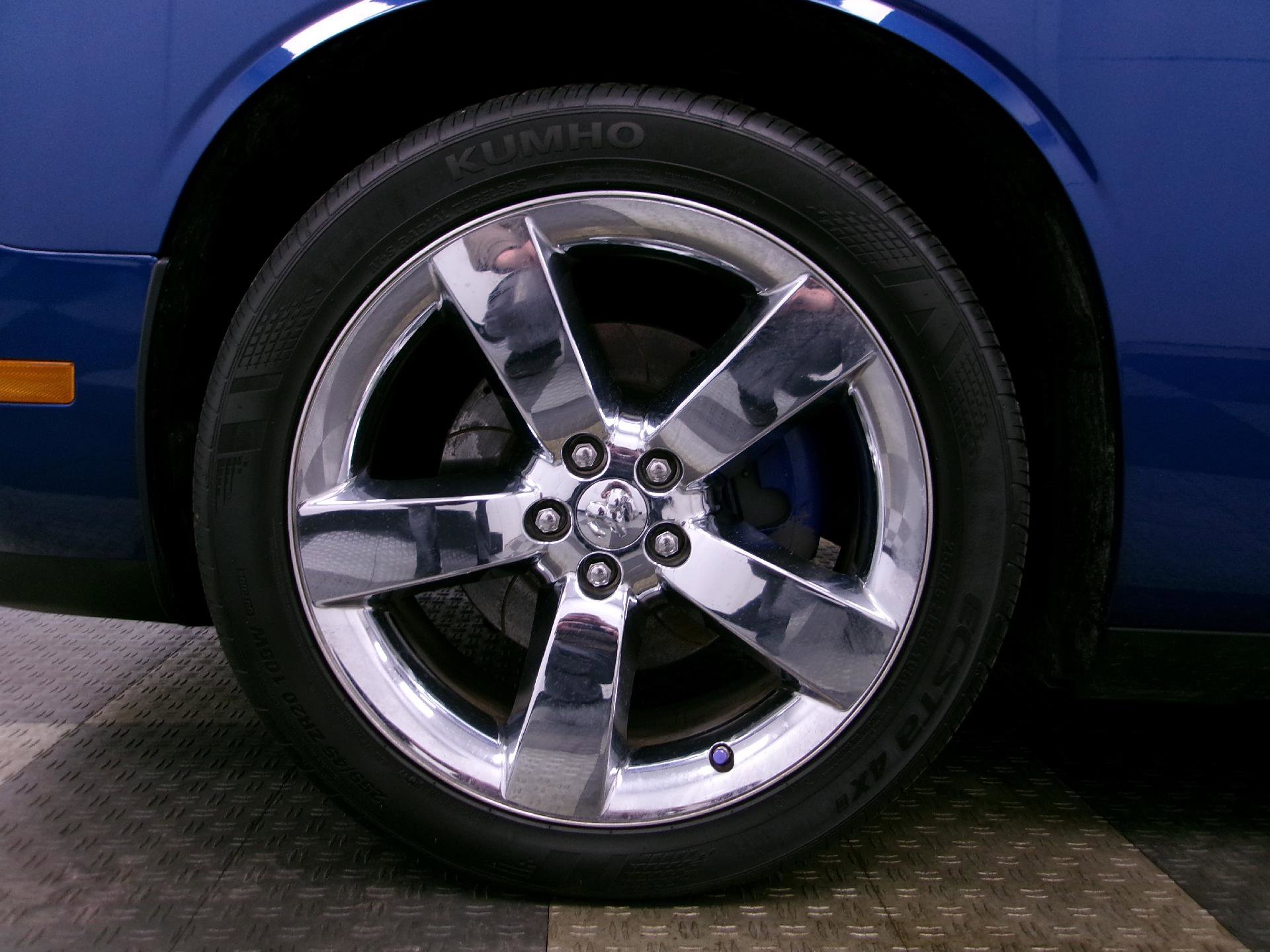 Used 2009 Dodge Challenger R/T image 16