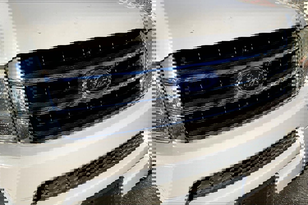 Used 2017 Ford Expedition XLT w/ Equipment Group 202A image 29