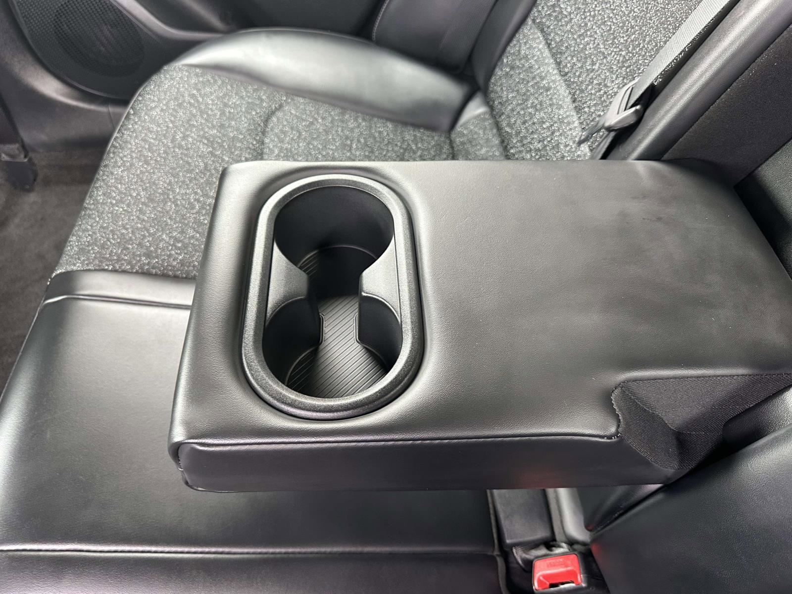 Used 2025 Kia K4 GT-Line image 11