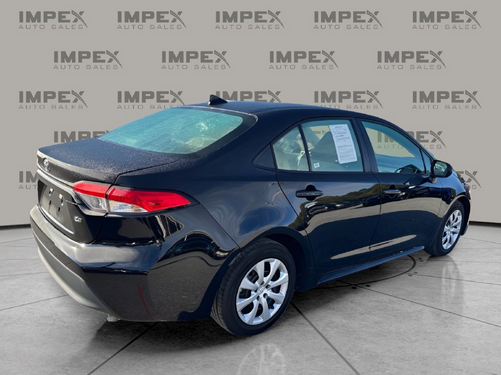 Used 2023 Toyota Corolla LE FWD image 5