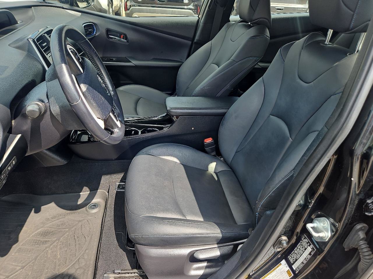 Used 2017 Toyota Prius Three Touring FWD image 12