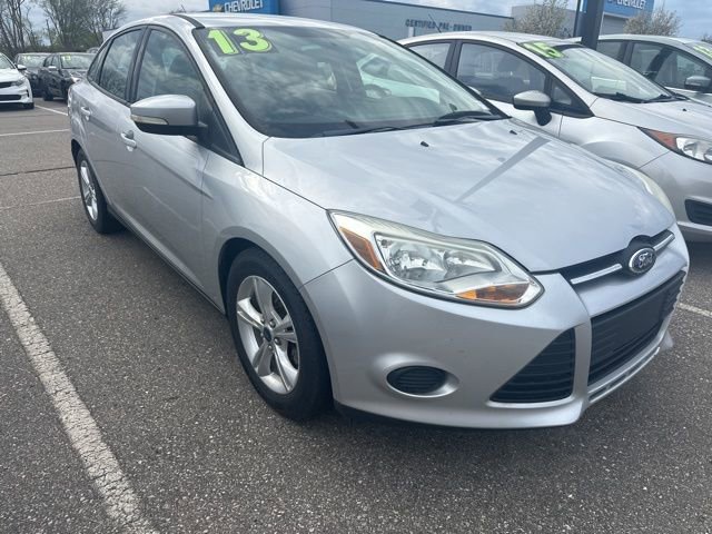 Used 2013 Ford Focus SE FWD image 1