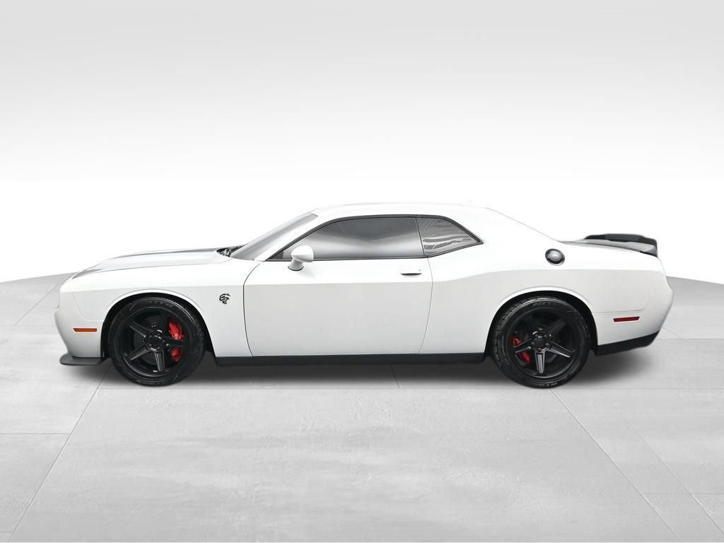 Used 2016 Dodge Challenger SRT Hellcat RWD image 2