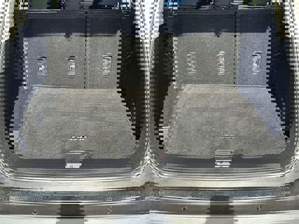 Used 2023 Nissan Rogue SV image 30