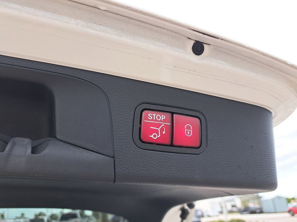 Used 2021 Mercedes-Benz GLC 63 AMG 4MATIC image 7