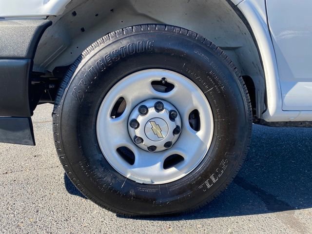 Certified 2024 Chevrolet Express 2500 Extended w/ Driver Convenience Package RWD image 17
