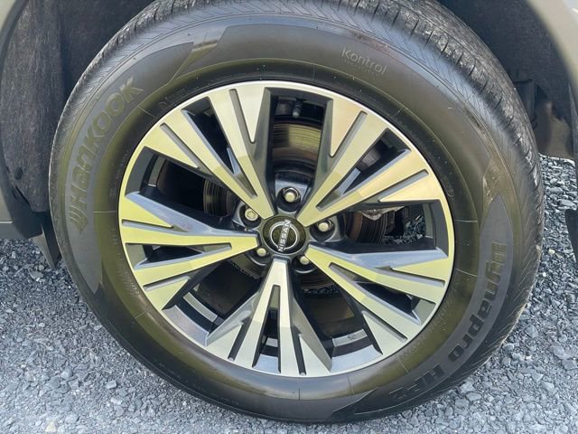 Certified 2023 Nissan Rogue SV w/ SV Premium B Package AWD/4WD image 24
