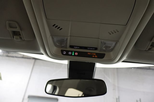Used 2022 Chevrolet Equinox LT FWD image 17