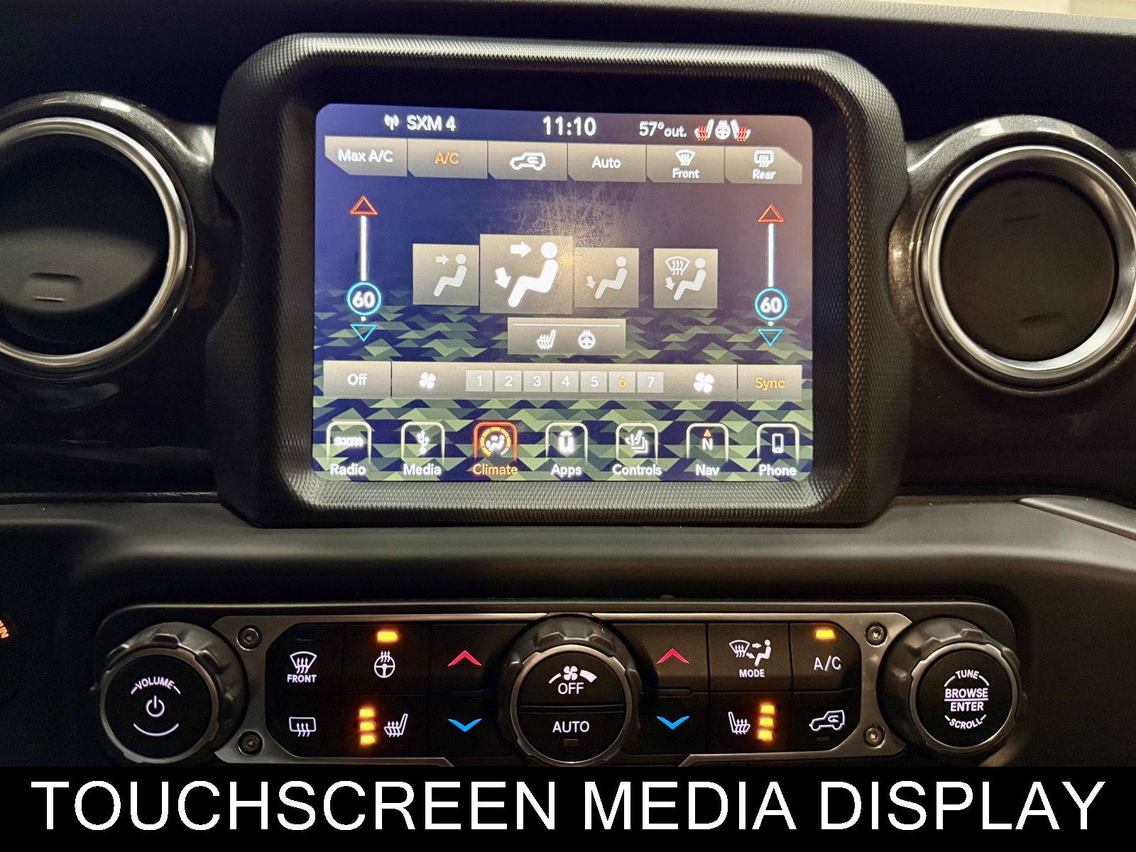 Used 2019 Jeep Wrangler Unlimited Sahara w/ Uconnect 4C Nav & Sound Group AWD/4WD image 29