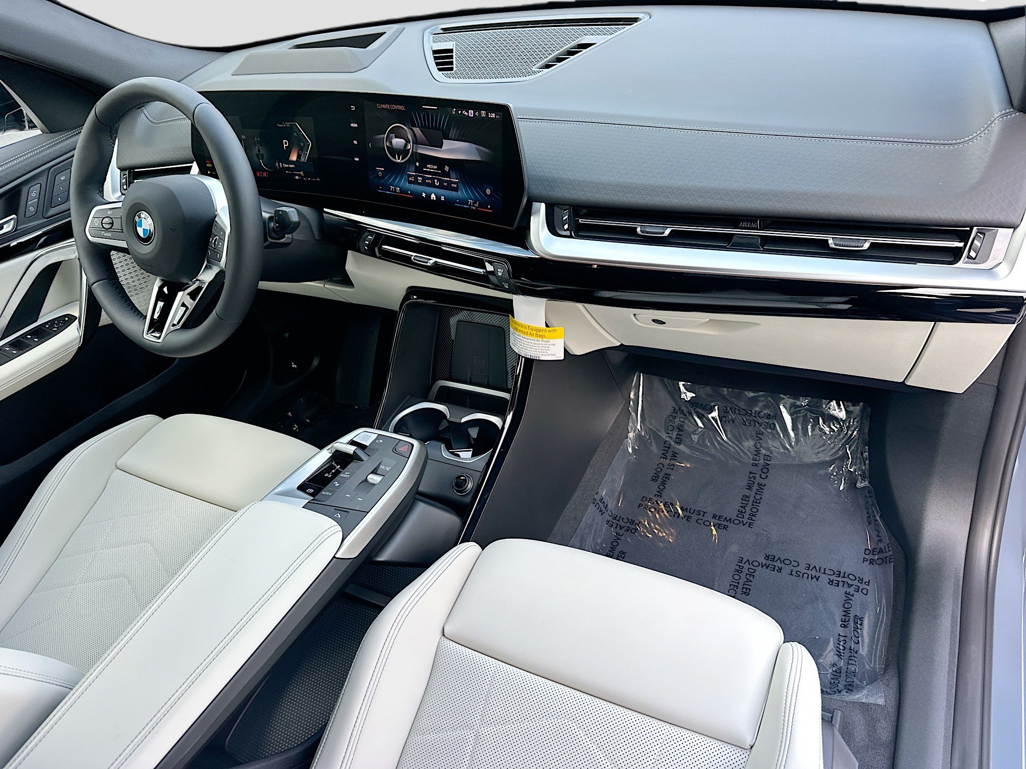 New 2026 BMW X2 xDrive28i w/ Technology Package AWD/4WD image 22