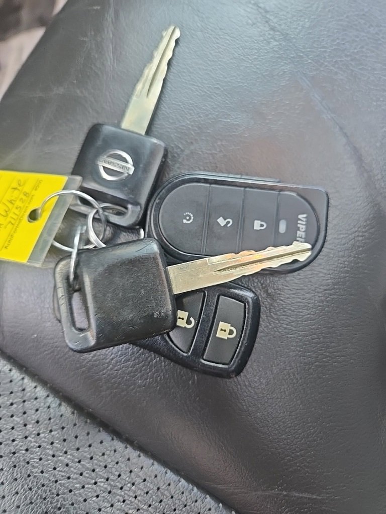 Used 2015 Nissan Frontier PRO-4X w/ Pro-4x Luxury Package image 43