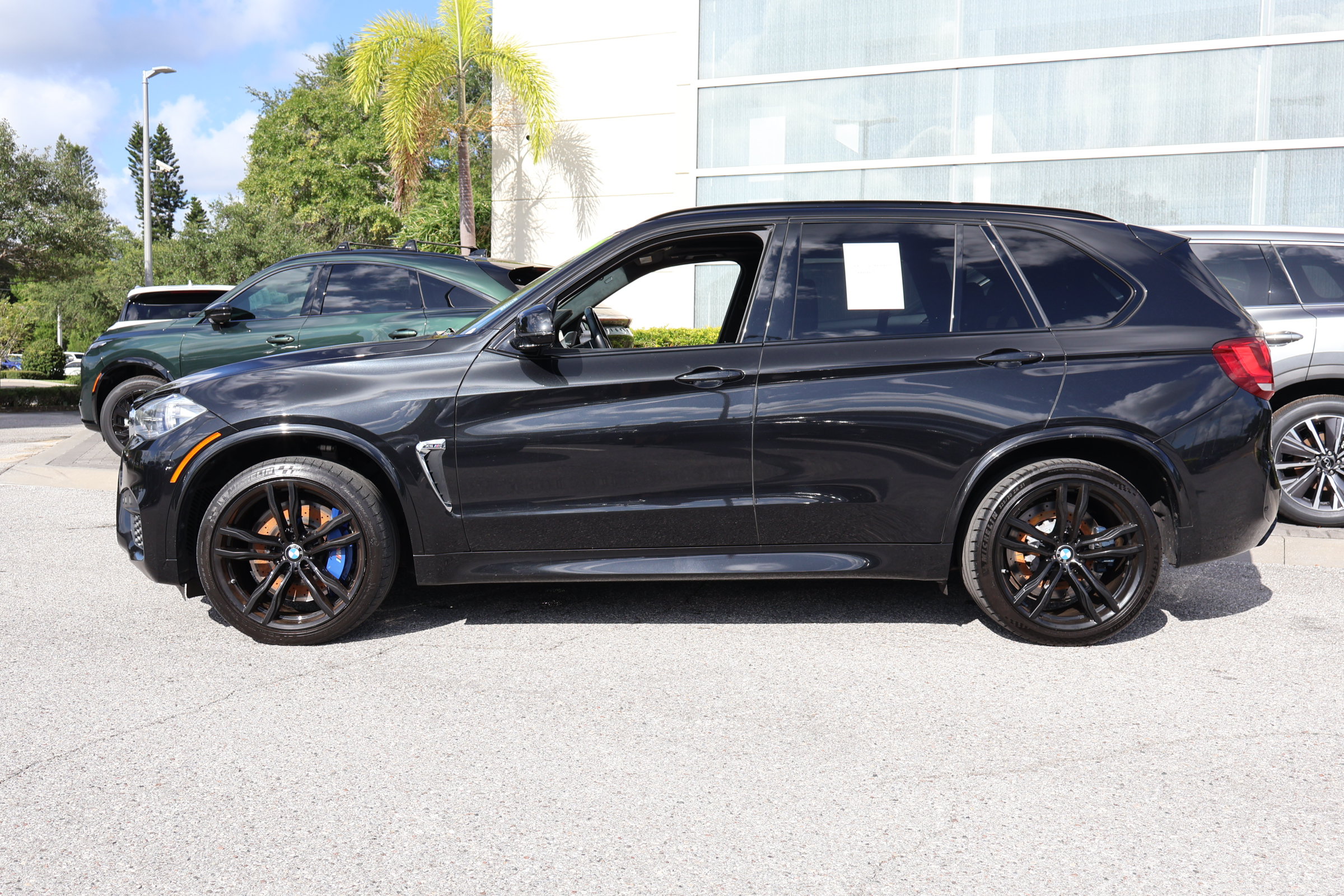Used 2017 BMW X5 M AWD/4WD image 5