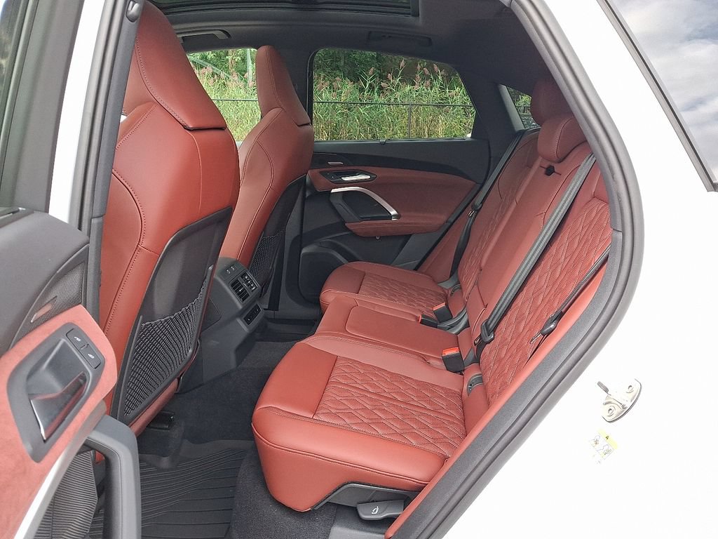 New 2026 Audi SQ5 Prestige AWD/4WD image 5
