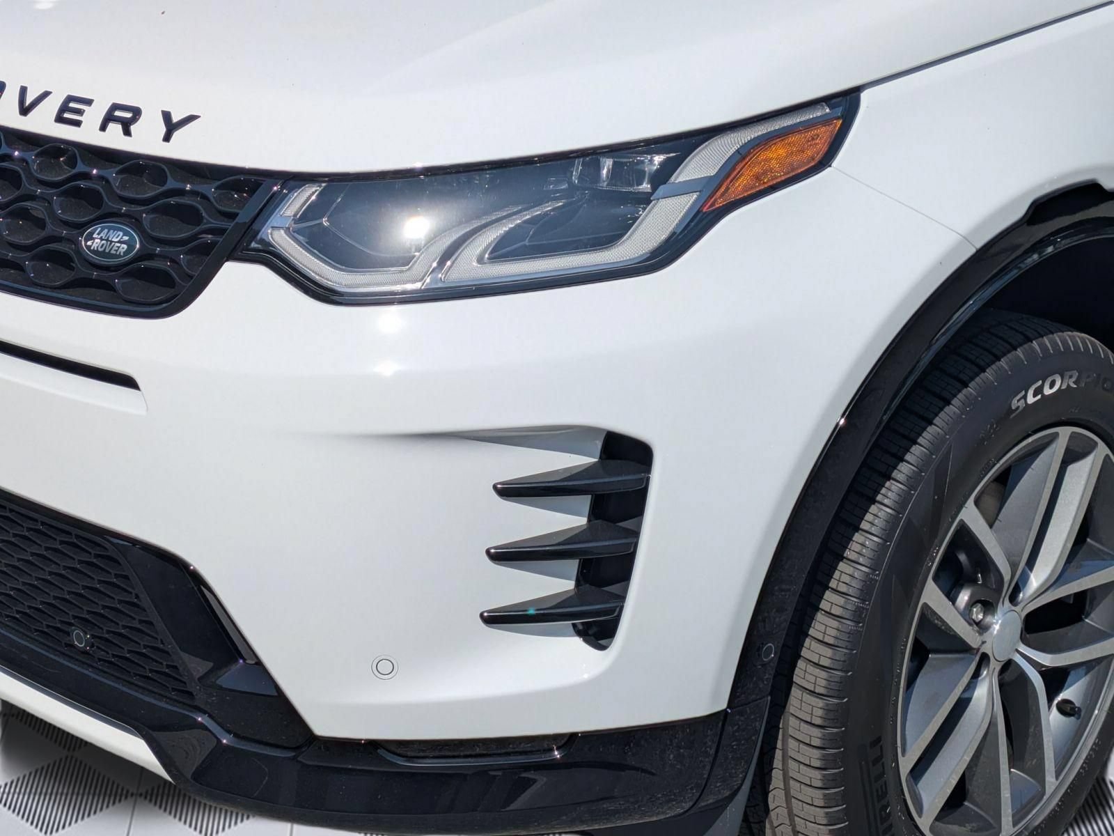 New 2026 Land Rover Discovery Sport Landmark AWD/4WD image 10