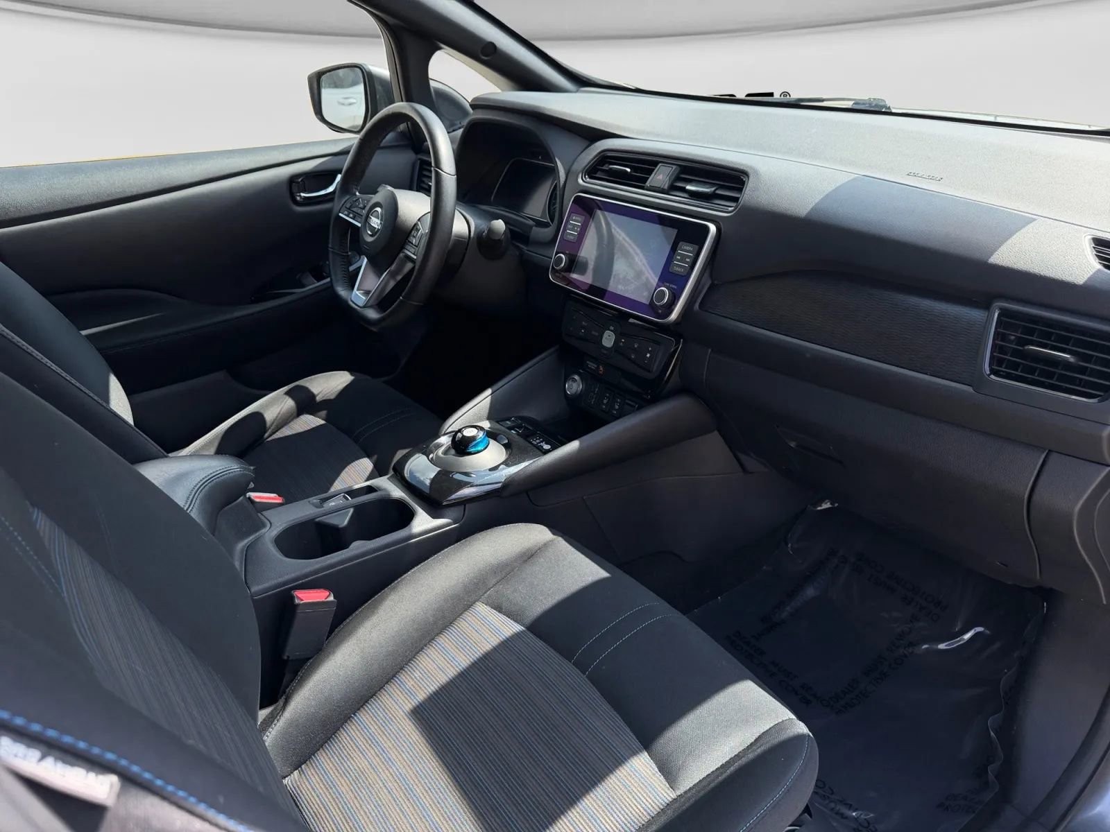 Used 2020 Nissan Leaf SV w/ SV Technology Package image 34